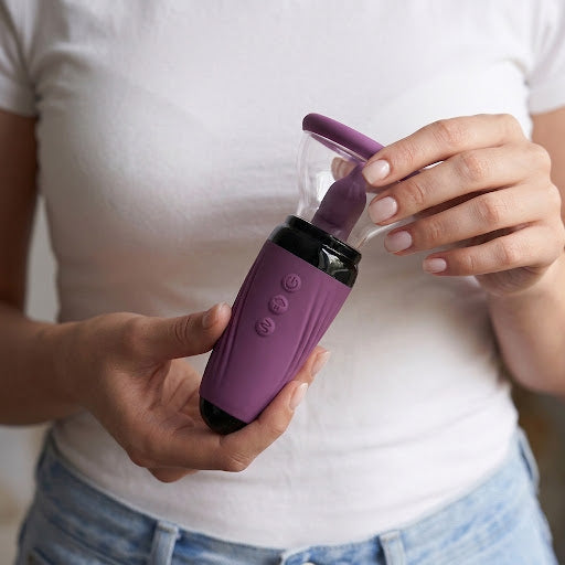 Poppy – Vacuum Suction & Vibration Massager